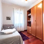 Δωμάτια σε οικογενειακή κατοικία Con Garaje En Kasa Txiki *